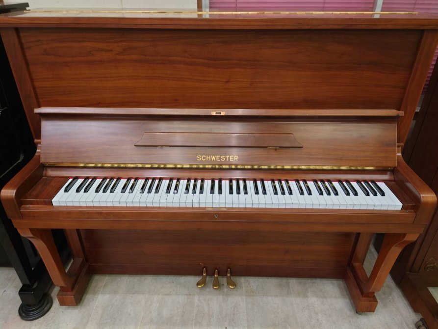 シュベスター 50型 アップライトピアノ - 鍵盤楽器